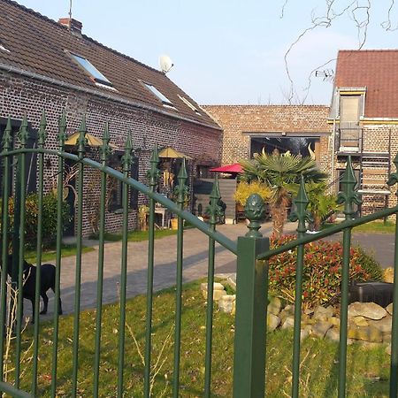 Chambres D Hotes ,Hotel ,Secret D'Une Nuit A Vicq Pres De Onnaing,Avec Piscine Vicq (Nord) Exterior foto