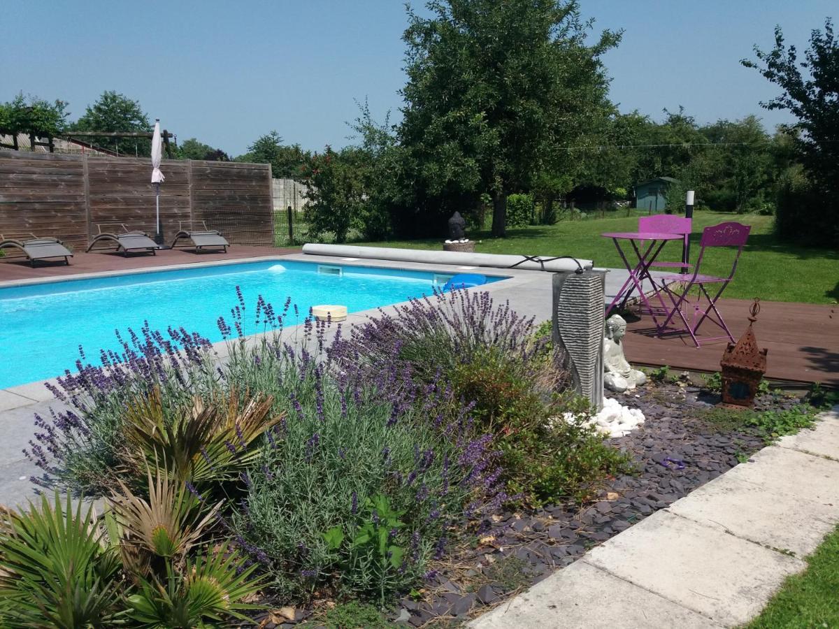 Chambres D Hotes ,Hotel ,Secret D'Une Nuit A Vicq Pres De Onnaing,Avec Piscine Vicq (Nord) Exterior foto