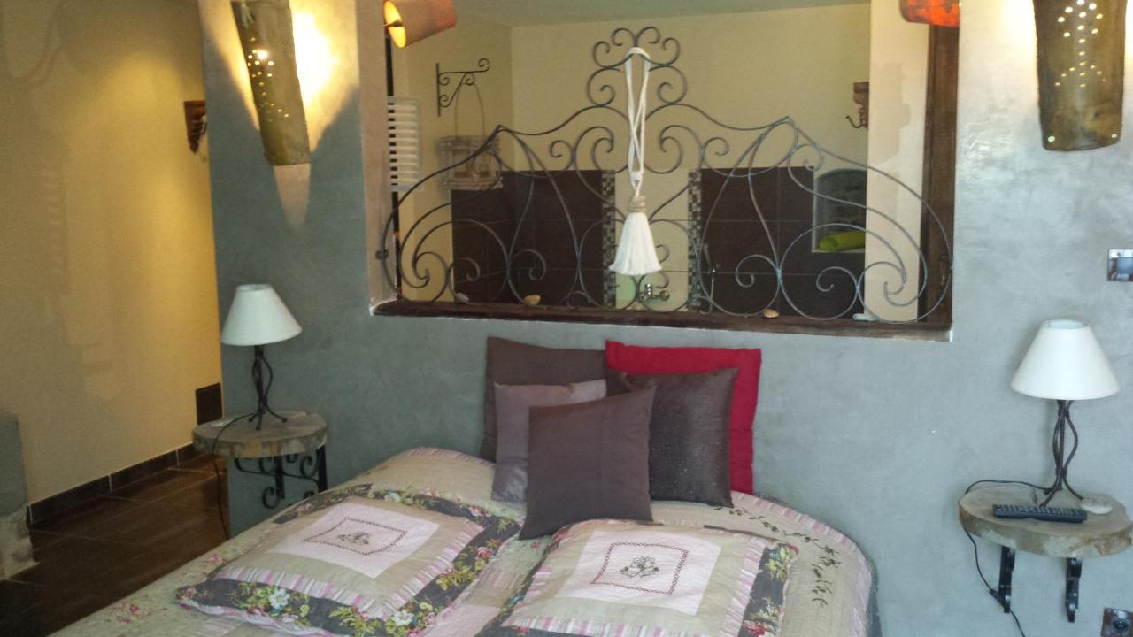 Chambres D Hotes ,Hotel ,Secret D'Une Nuit A Vicq Pres De Onnaing,Avec Piscine Vicq (Nord) Quarto foto