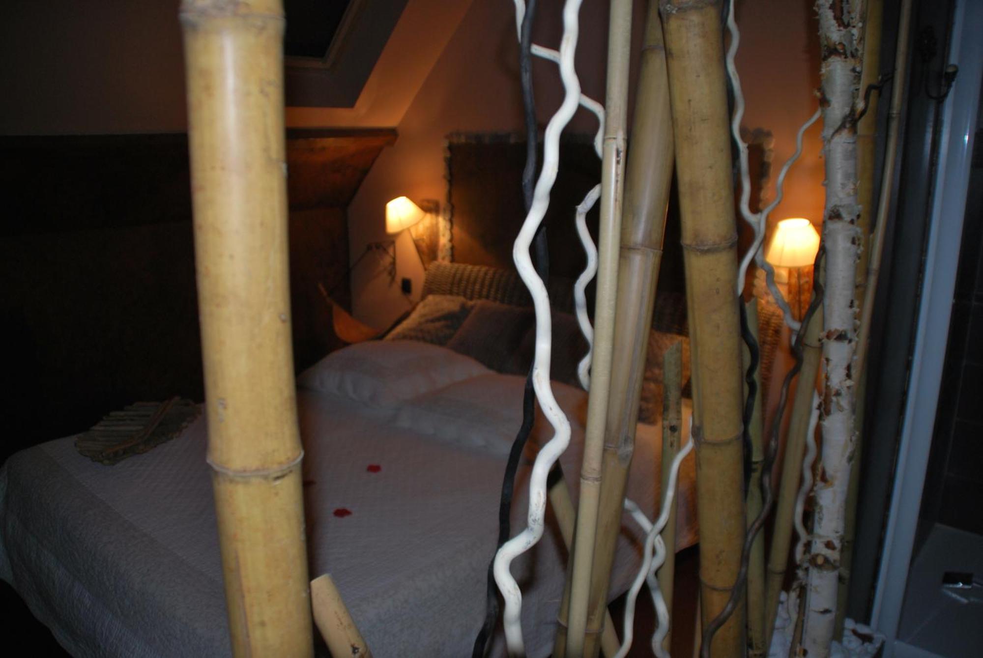 Chambres D Hotes ,Hotel ,Secret D'Une Nuit A Vicq Pres De Onnaing,Avec Piscine Vicq (Nord) Quarto foto
