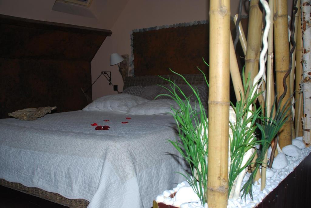 Chambres D Hotes ,Hotel ,Secret D'Une Nuit A Vicq Pres De Onnaing,Avec Piscine Vicq (Nord) Exterior foto
